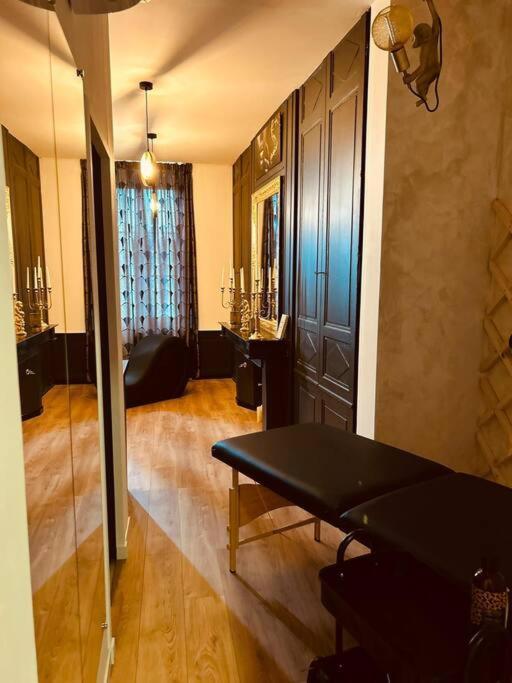 Love Room « L'Etreinte Doree » 일리에 외부 사진