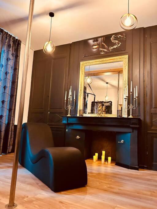 Love Room « L'Etreinte Doree » 일리에 외부 사진